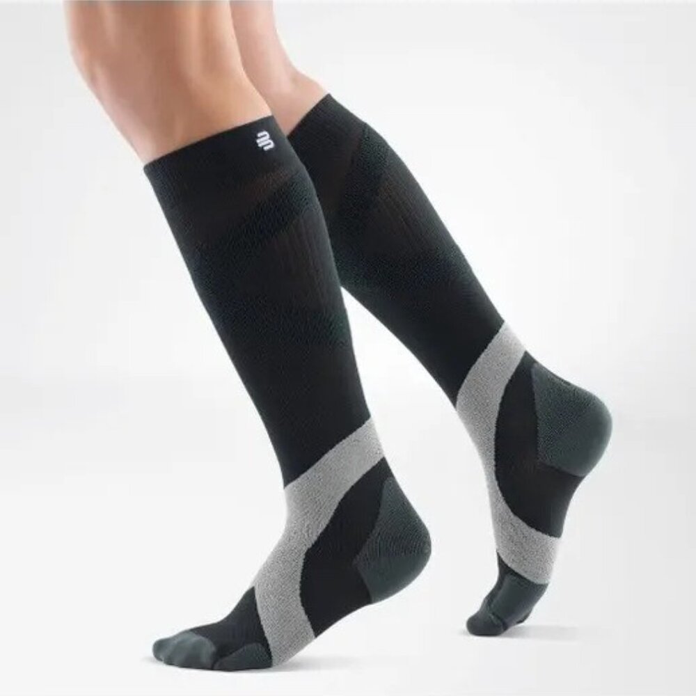 BAUERFEIND Compression Sock Training Sports Socks - NEW